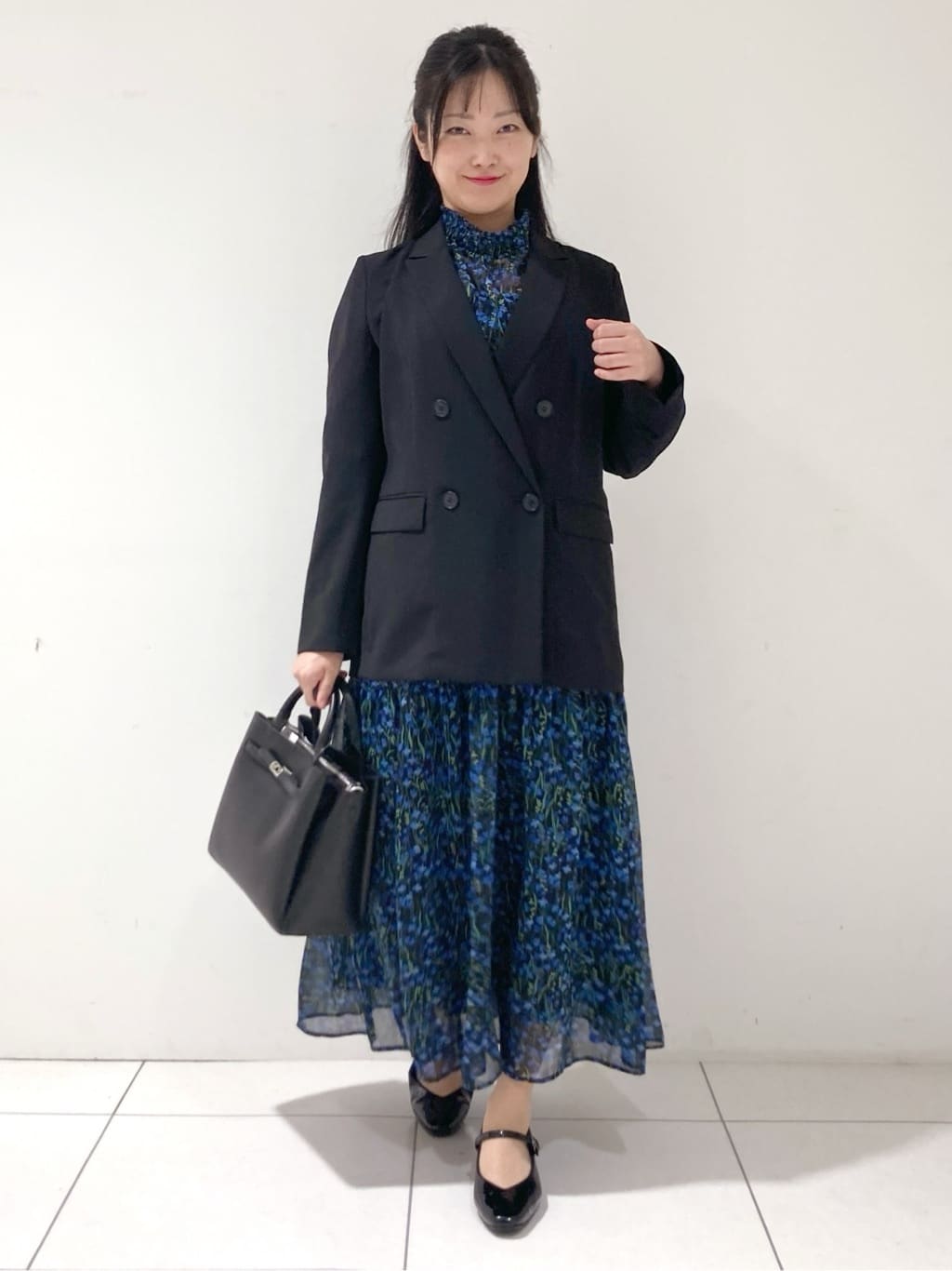 momokoさんの「INDIVI｜【軽く羽織れる！】ダブルジャケット」を使ったコーディネート