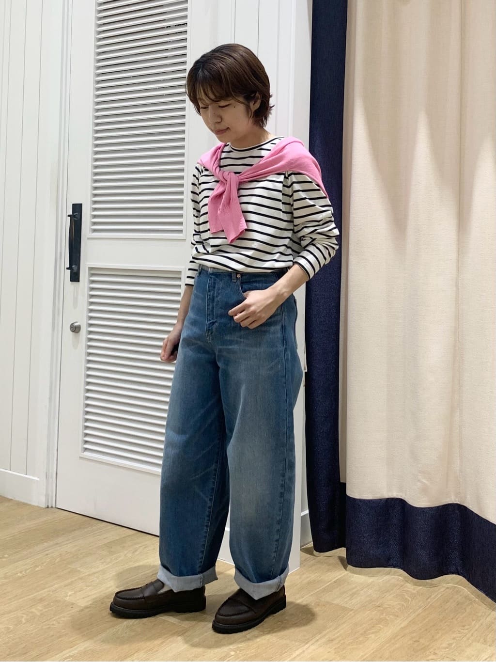 IMARIさんの「Dessin｜【選べる首元デザイン/洗える】クルーネックロングTシャツ」を使ったコーディネート