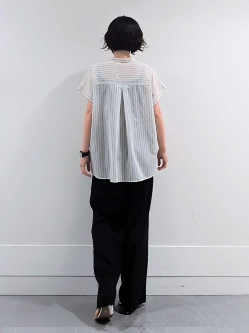ミズタさんの「UNTITLED｜【洗える/スキッパー】フレンチスリーブシアーブラウス」を使ったコーディネート