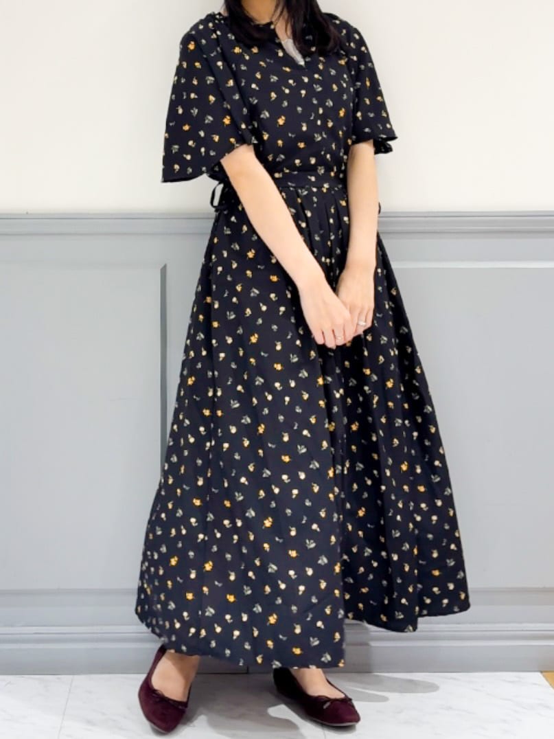 moeさんの「grove｜最終お値下げ！！【人間工学】つつまれフィットバレエシューズ （抗菌防臭加工裏地使用）」を使ったコーディネート
