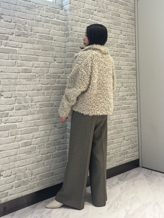 Mikoさんの「INDIVI｜2Wayドレープスリットニット」を使ったコーディネート