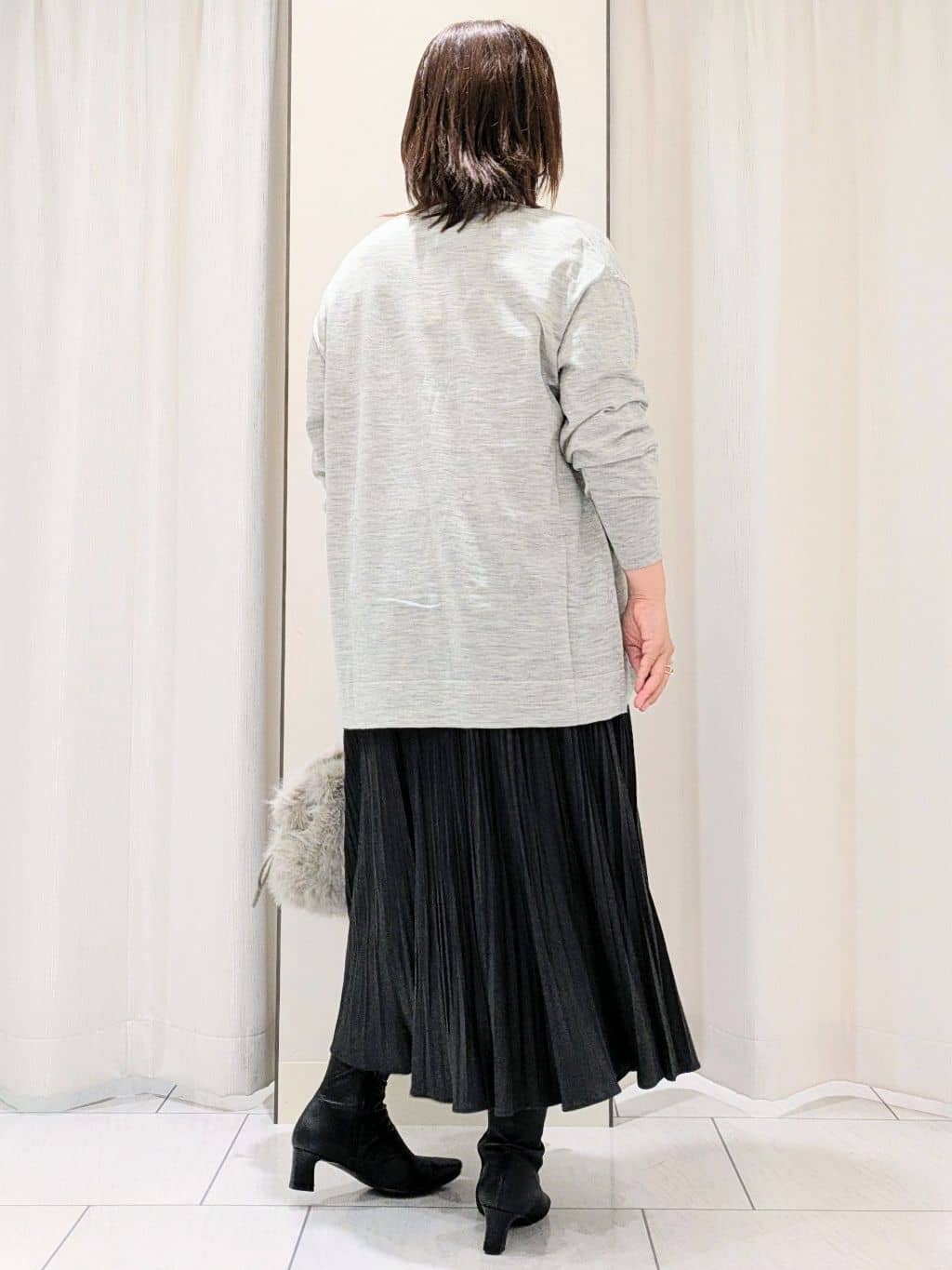 Onumaさんの「UNTITLED｜【アンサンブル可/洗える/ボタンなし】シルクウールカシミヤ 着流しカーディガン」を使ったコーディネート