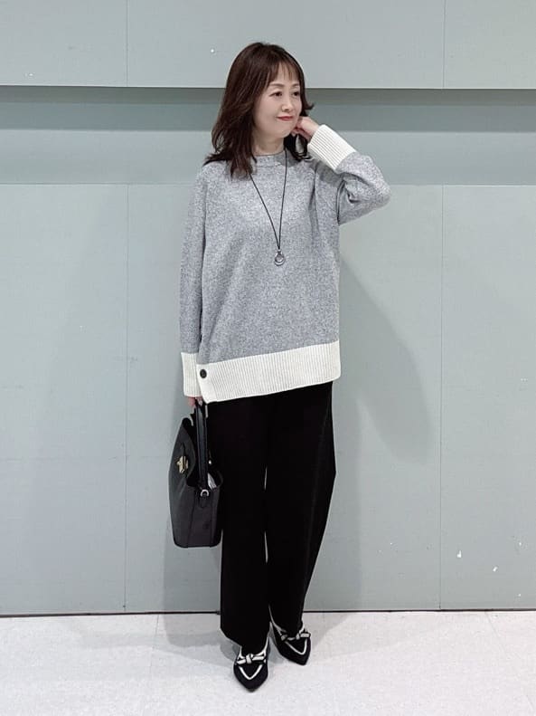 makiさんの「UNTITLED｜【重ね着もおすすめ/洗える】ウールカシミヤ クルーネックニット」を使ったコーディネート