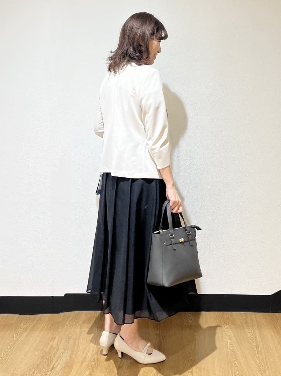 ayaさんの「Reflect｜【マシンウォッシュ可／セットアップ可】シアーボックスタックプリーツスカート」を使ったコーディネート