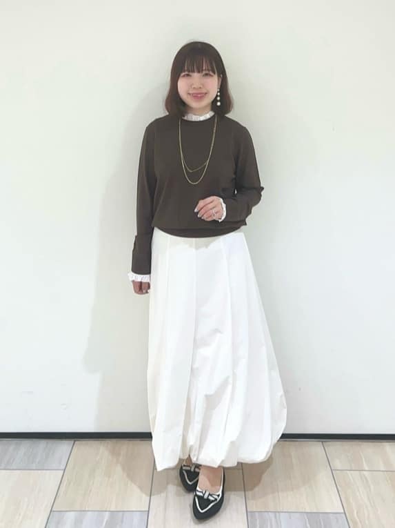 Mitsukiさんの「UNTITLED｜【フリル取り外し可/きれいめエレガント】フリルシャツレイヤード風ニット」を使ったコーディネート