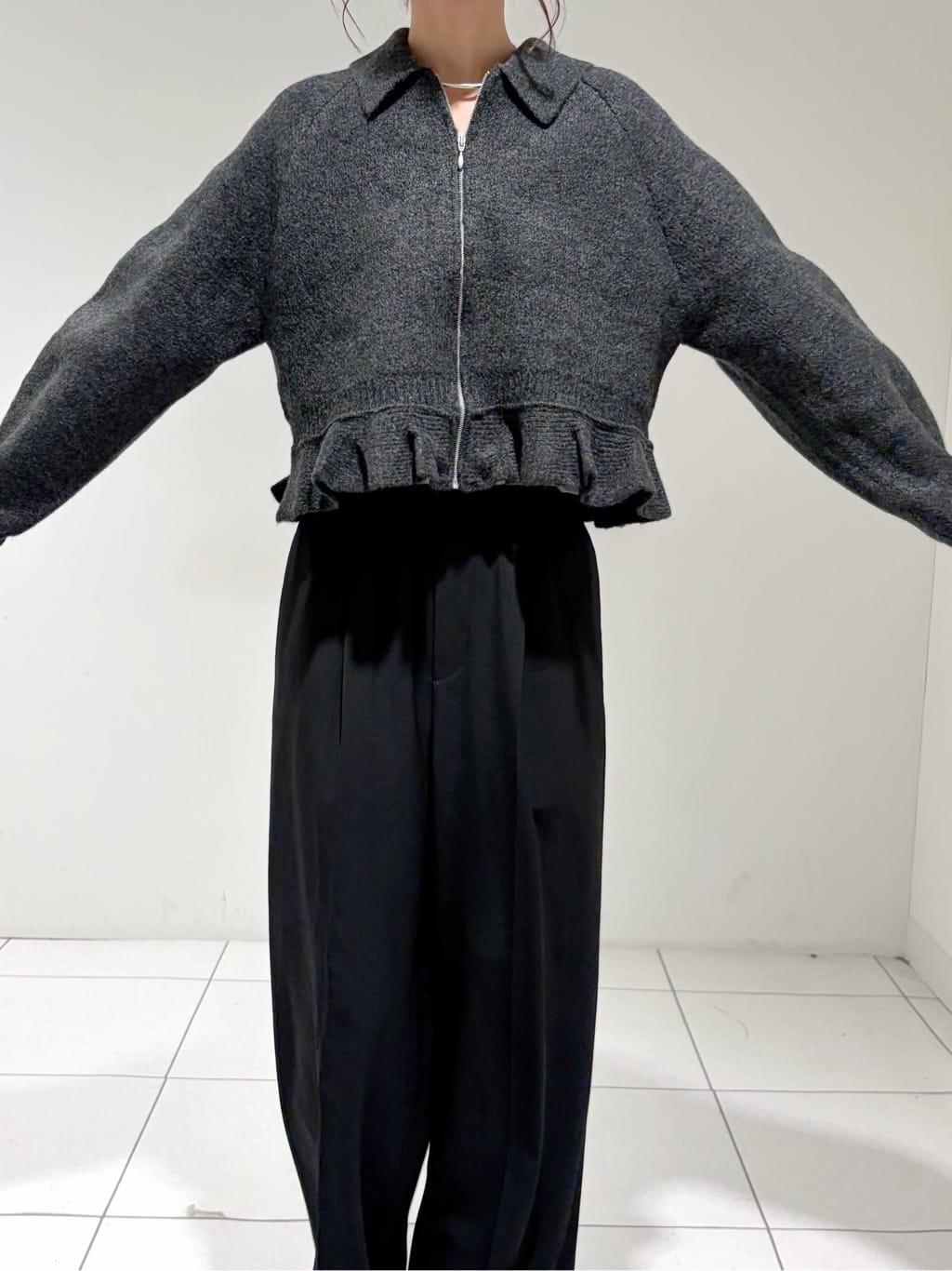 shioriさんの「INDIVI｜Comfy SET UP｜イージーストレートワイドパンツ【セットアップ対応／通勤/カセット服】」を使ったコーディネート