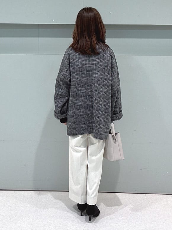makiさんの「UNTITLED｜【ミディ丈/軽やか】セミラグランリバー コート」を使ったコーディネート