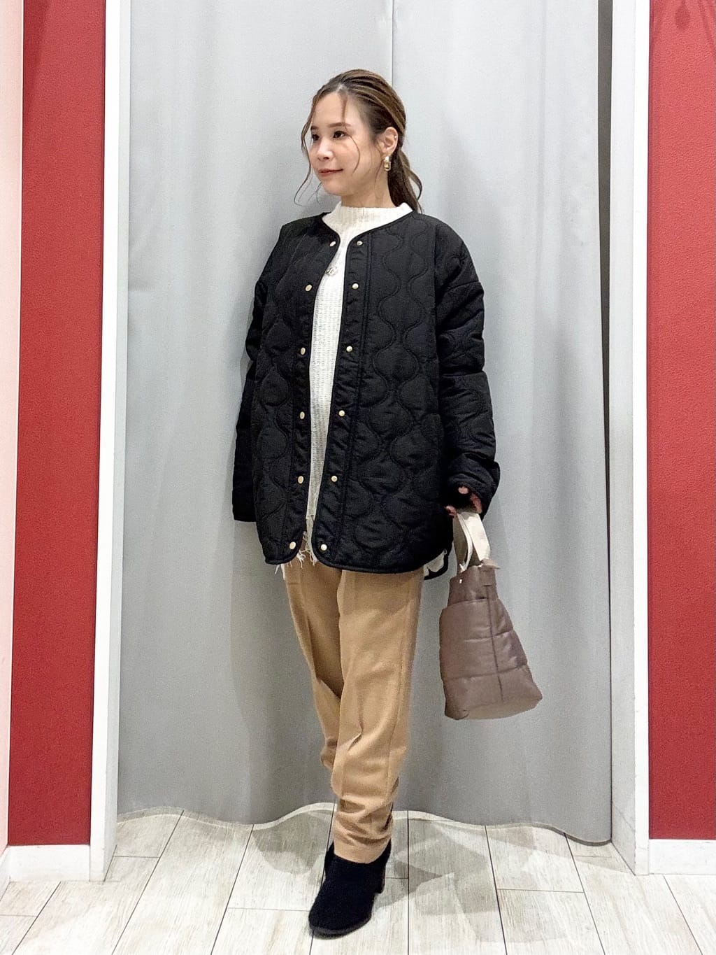 shioさんの「SHOO･LA･RUE｜【S-LL】1枚で決まる 裾フリンジニット」を使ったコーディネート