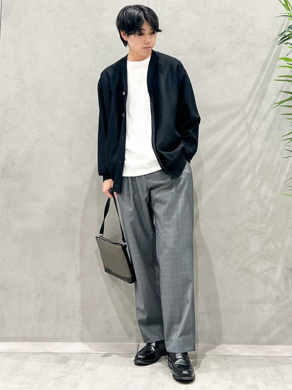 SHI-MAさんの「THE SHOP TK｜【季節の変わり目に活躍】ニットカーディガン 選べる2デザイン(柄&無地)/洗濯機OK」を使ったコーディネート
