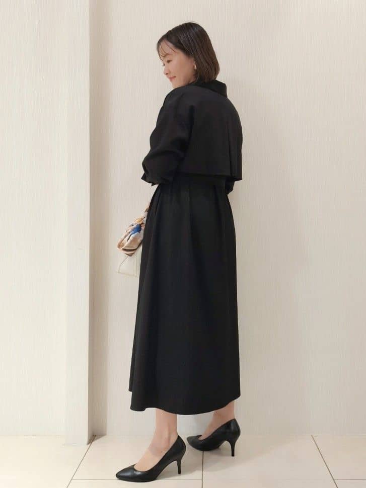 naokoさんの「UNTITLED｜【前開きボタン/ベルト付/羽織シャツ/】2WAYトレンチ風ワンピース」を使ったコーディネート