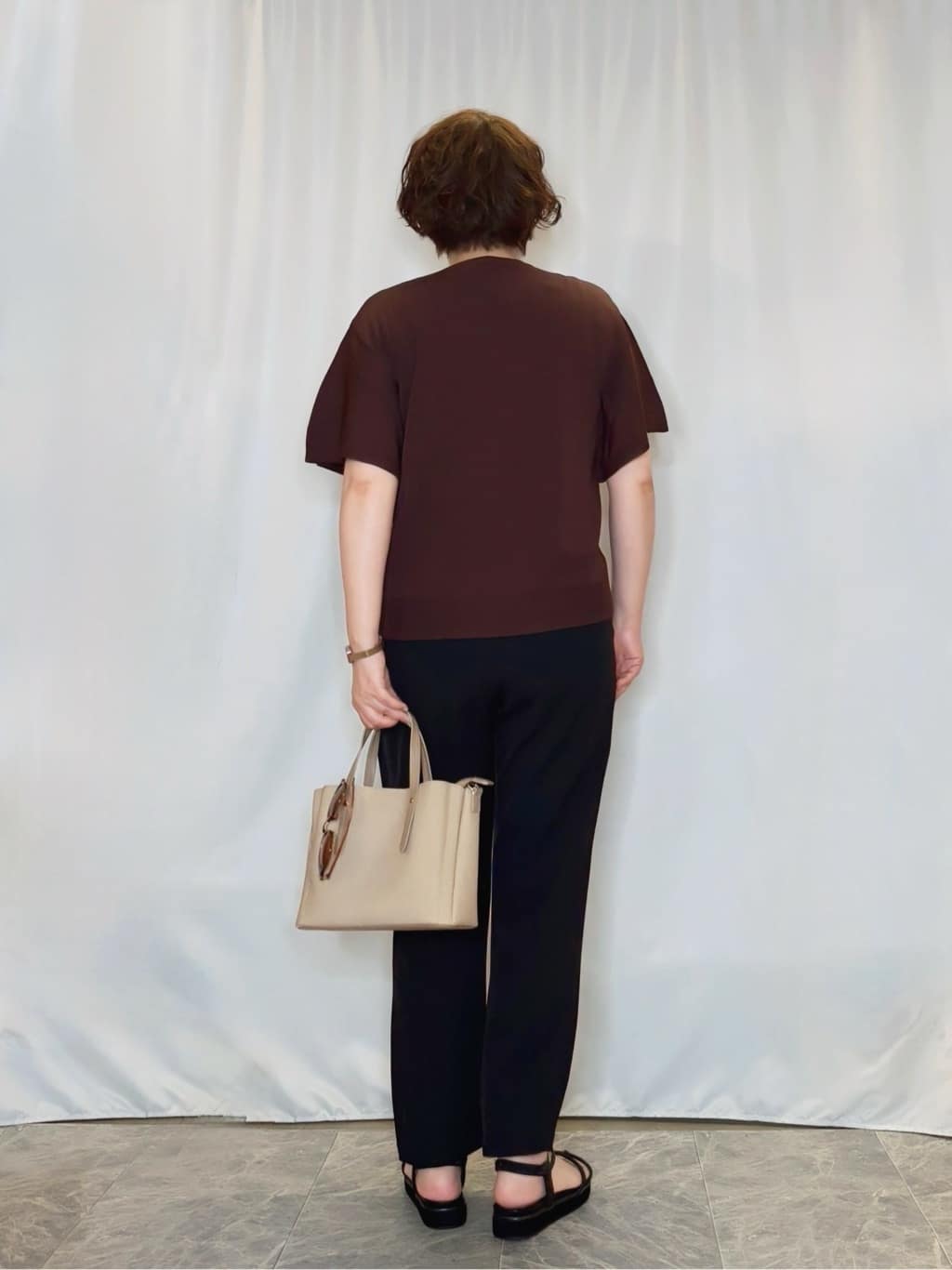 たみさんの「SHOO･LA･RUE｜【S-LL】二の腕はカバーして魅せる フレアスリーブニット」を使ったコーディネート