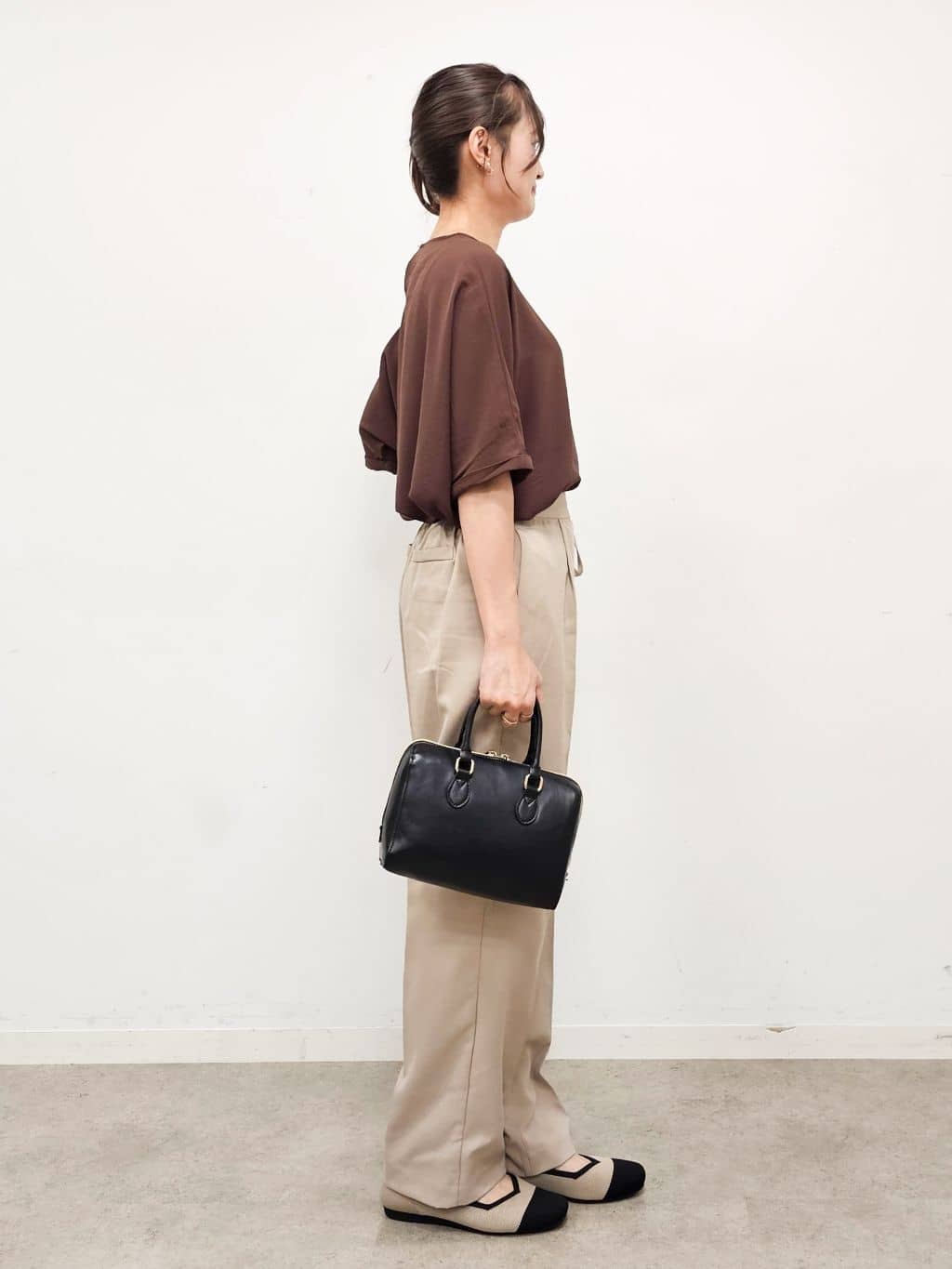 ゆゆさんの「SHOO･LA･RUE｜【洗濯後しわになりにくい】さらっとタッチの 5分袖ドルマンブラウス」を使ったコーディネート