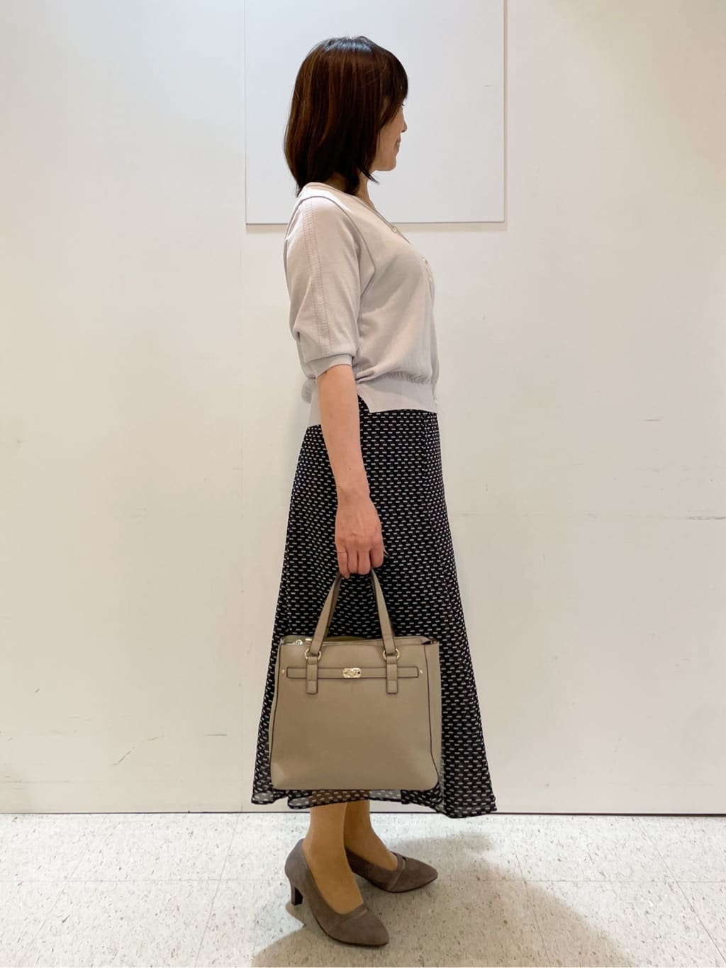 めいさんの「Reflect｜【WEB先行カラーあり／マシンウォッシュ可／ウエスト総ゴム】コツキ幾何柄ロングスカート」を使ったコーディネート