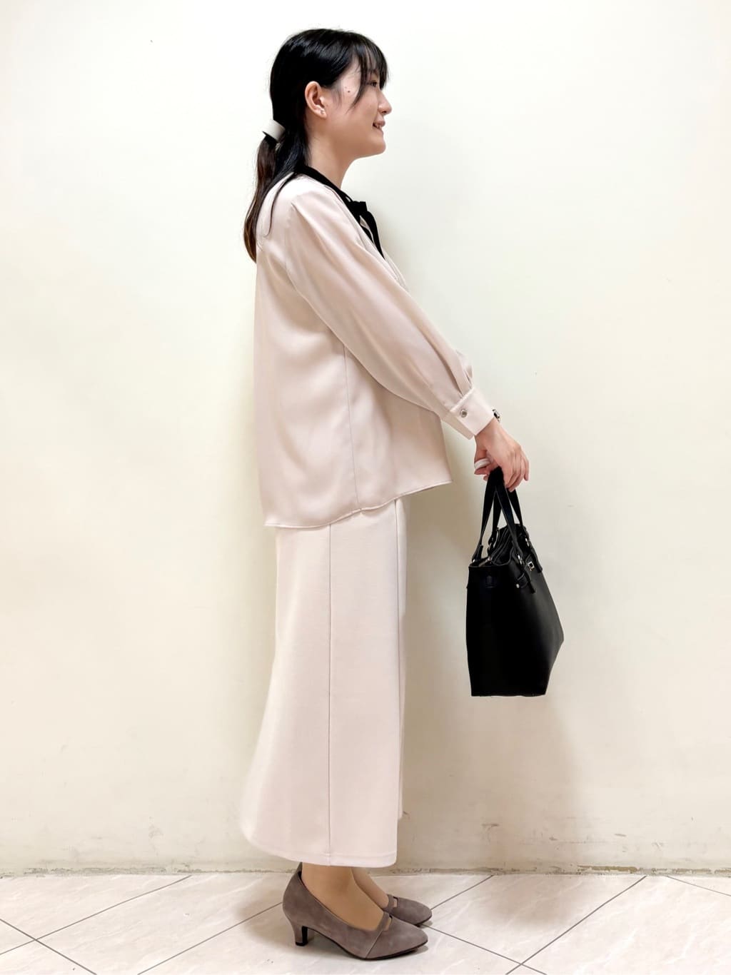 mikiさんの「Reflect｜【配色ボウタイ付き】八分袖ジョーゼットブラウス」を使ったコーディネート