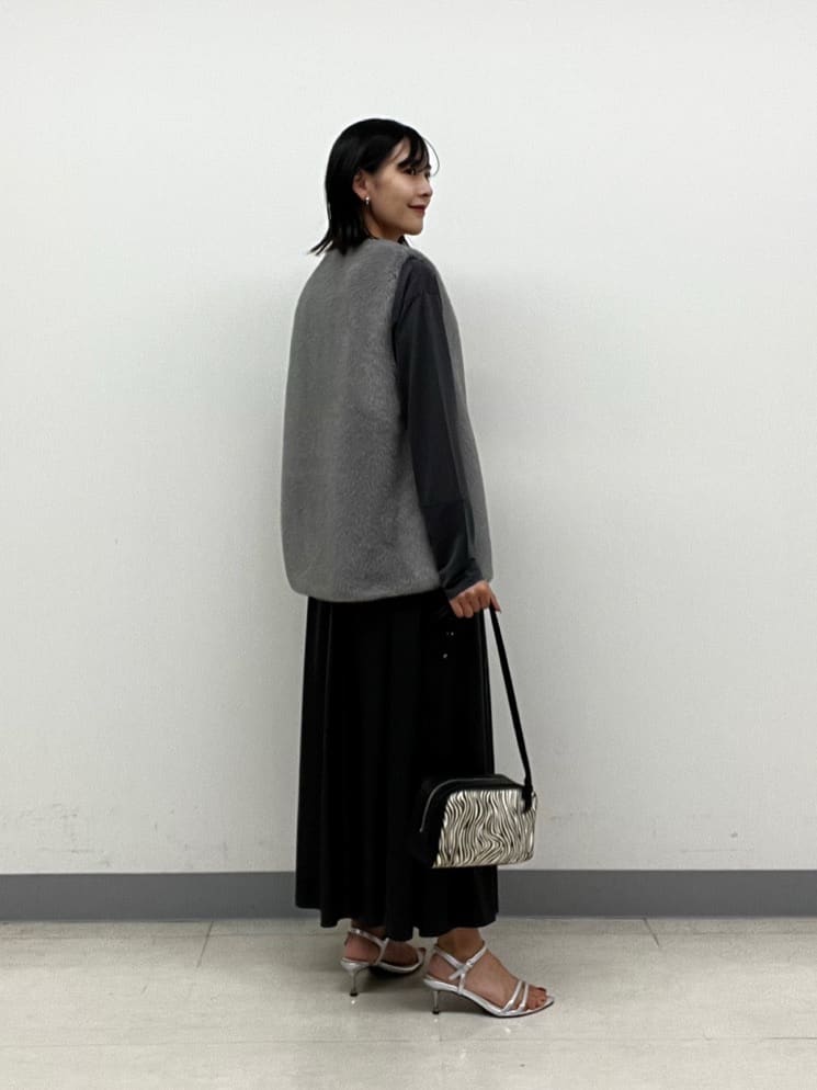 hinanoさんの「INDIVI｜ミンク調フェイクファージレ」を使ったコーディネート