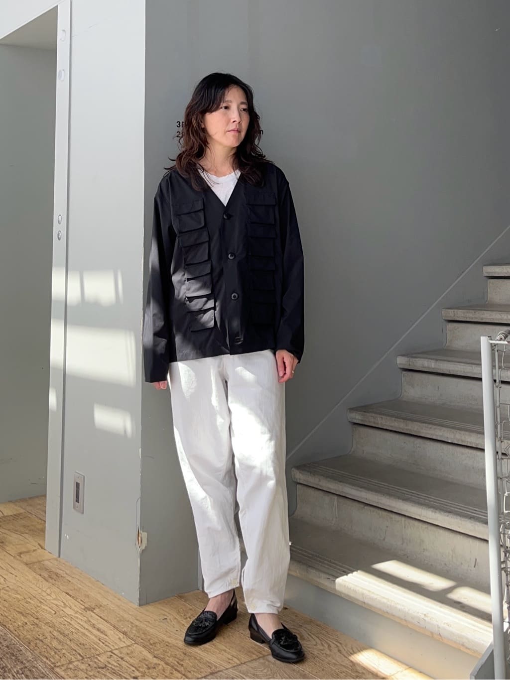 神野（jinno）さんの「TAKEO KIKUCHI｜エリナシカバーオール」を使ったコーディネート