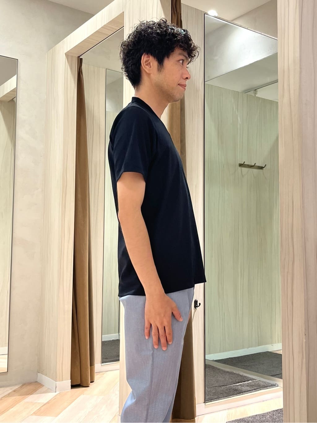 URAさんの「TAKEO KIKUCHI｜【全7サイズ&times;8色展開！】トップマルチヘリンボン パンツ」を使ったコーディネート