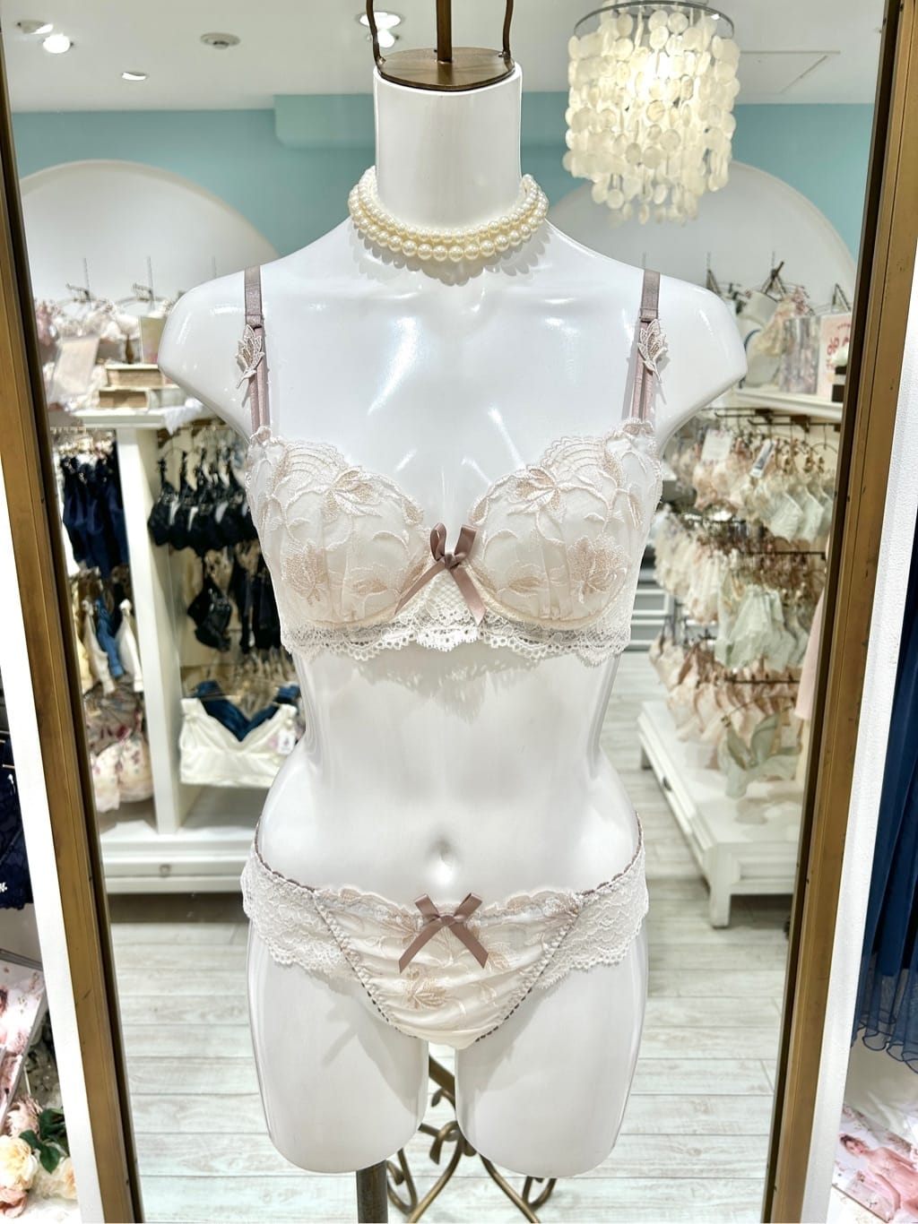 ichiさんの「Risa Magli｜エレノア ブラジャー （D-F） ＜スウィートリッチ＞」を使ったコーディネート