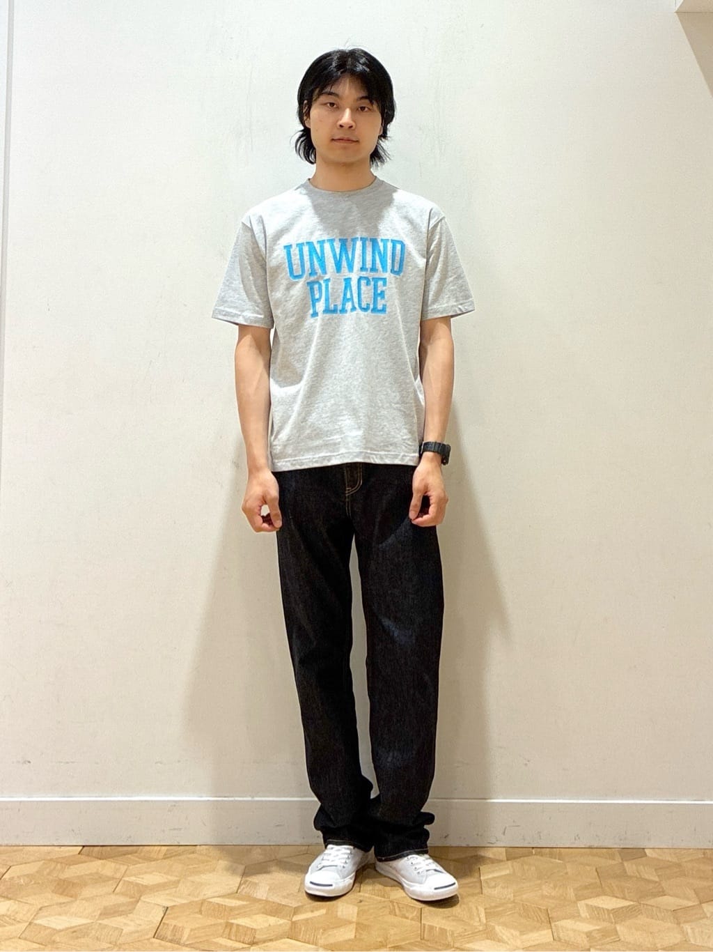 KAZUKIさんの「Dessin｜【洗える】オーガニックコットン ロゴプリントTシャツ」を使ったコーディネート