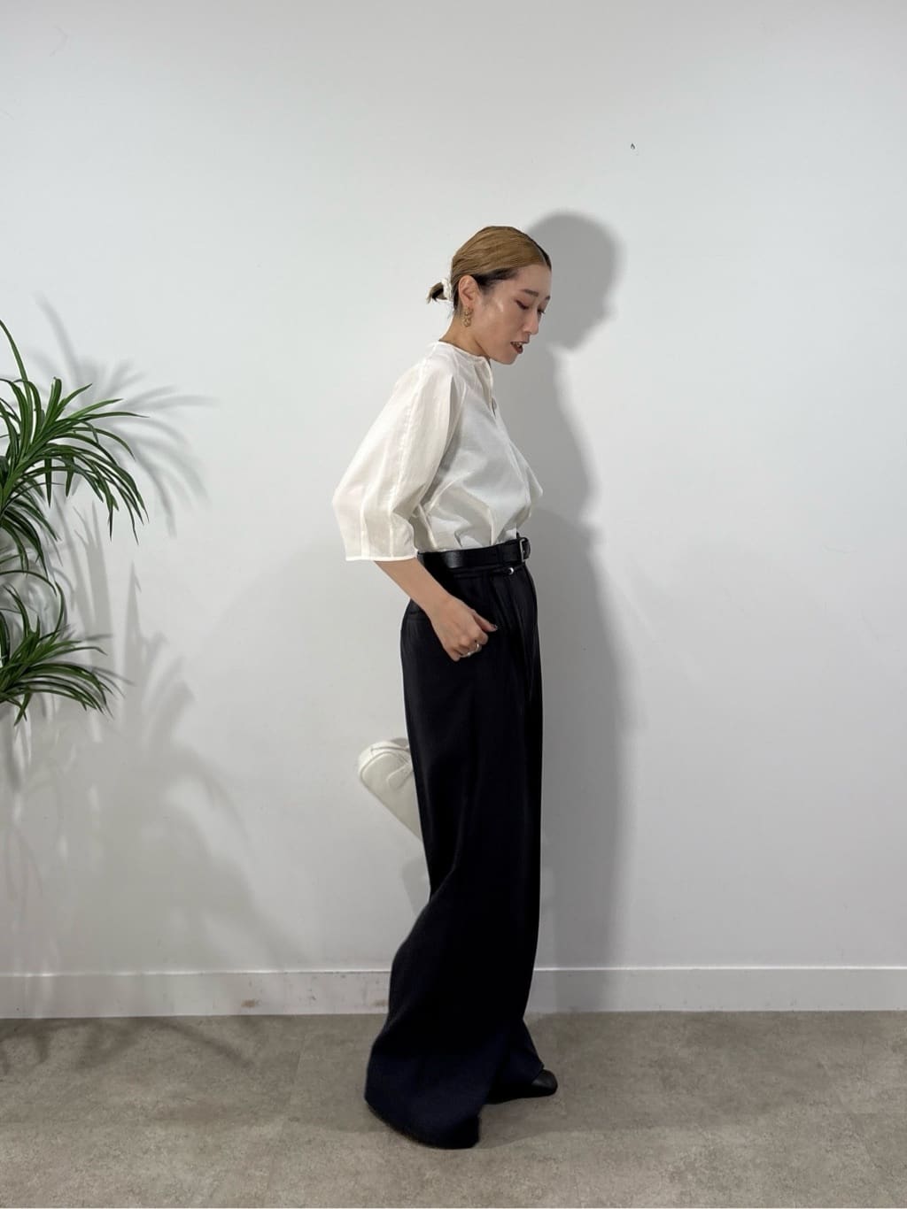 kotakiさんの「INDIVI｜ボトルネックブラウス」を使ったコーディネート