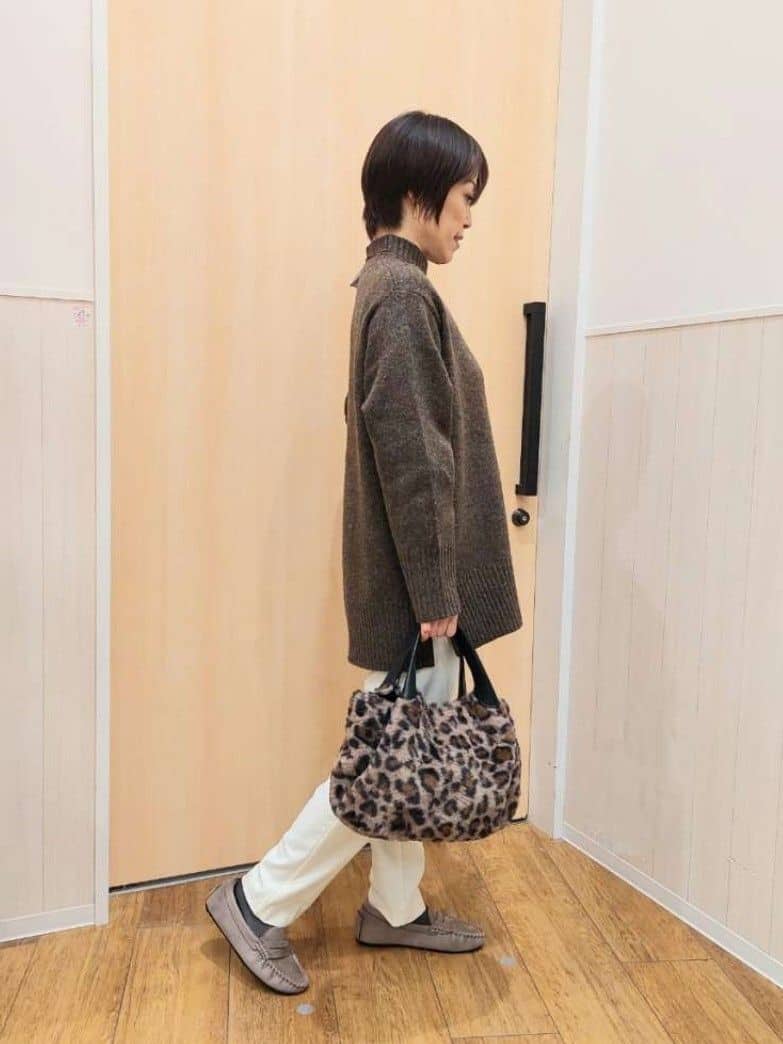 Kさんの「SHOO･LA･RUE｜【S-LL】ゆるシルエットな メランジタートルニット」を使ったコーディネート
