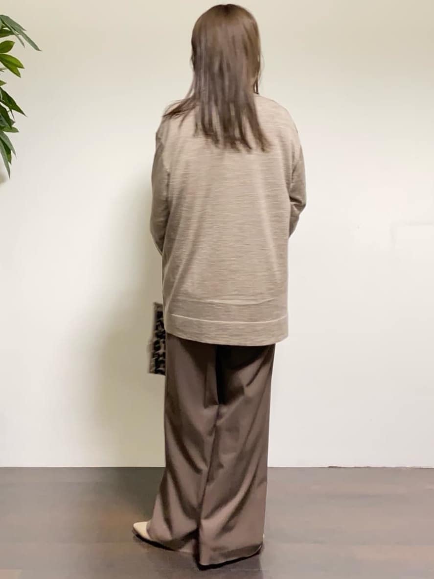 tomoさんの「UNTITLED｜【洗える/1枚で着映え】カットジャカードトップス」を使ったコーディネート