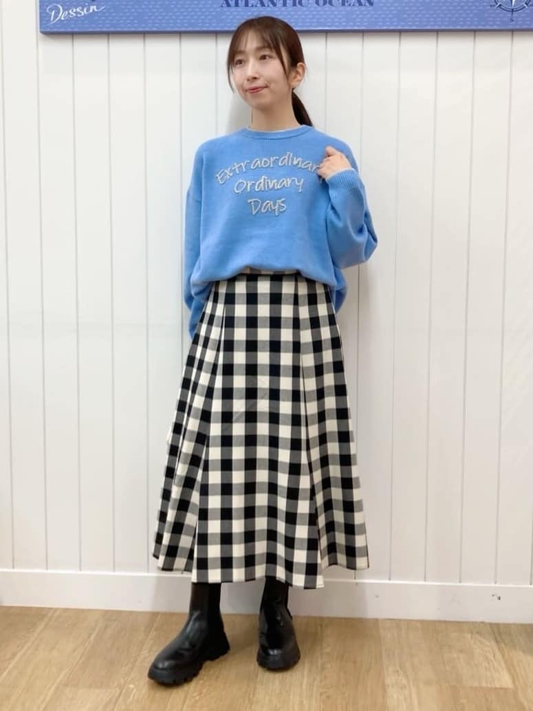 yoshiさんの「Dessin｜【洗える】ペイント風刺繍入り配色ラインニット」を使ったコーディネート
