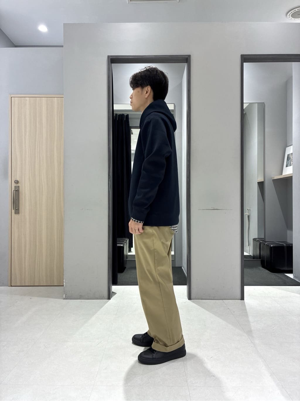 わいずみさんの「TAKEO KIKUCHI｜マルチギンガムチェック シャツ」を使ったコーディネート
