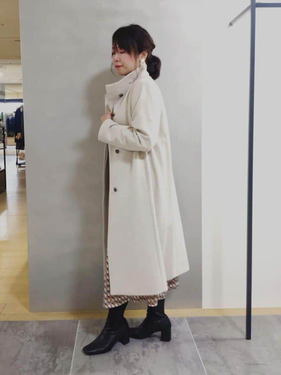TOMOMIさんの「INDIVI｜スクエアトップロングネックレス」を使ったコーディネート