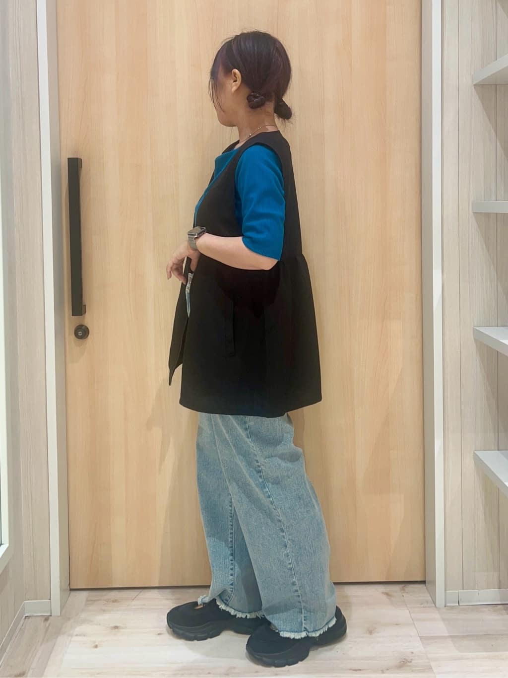 ひっかさんの「SHOO･LA･RUE｜【S-LL】女性らしさ漂うハートネック テレコ5分袖トップス」を使ったコーディネート