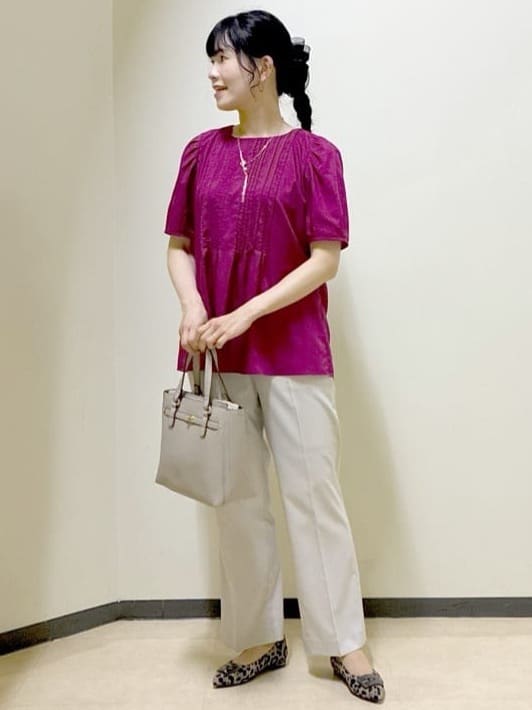  beni_gingerさんの「Reflect｜【すっきり見え！長め丈】ピンタックデザインチュニックブラウス」を使ったコーディネート