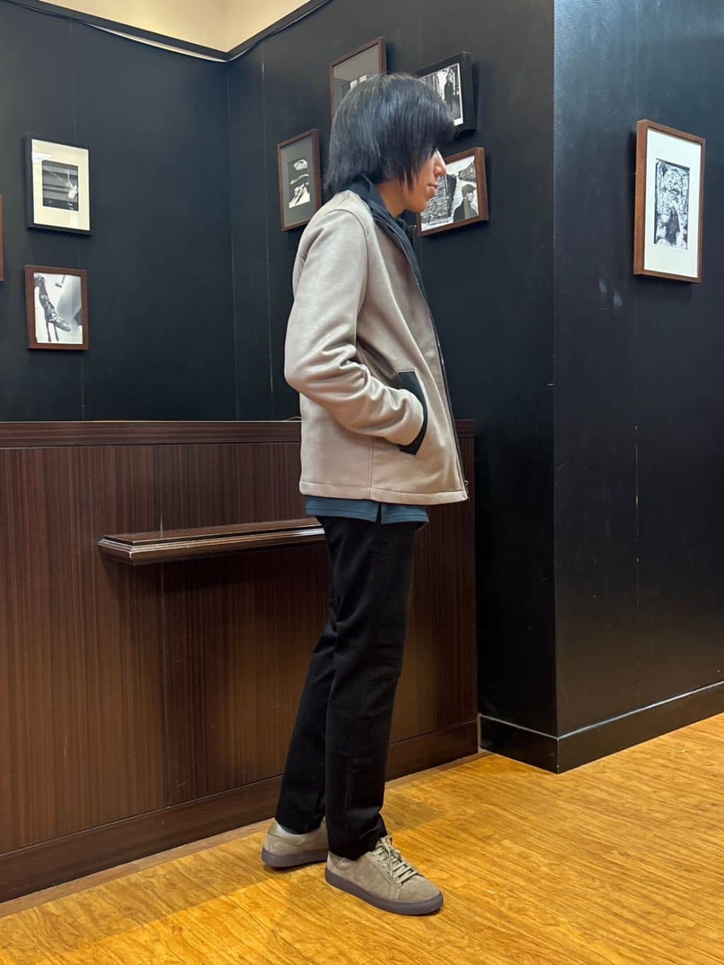 moritaさんの「TAKEO KIKUCHI｜サイドゴアストレッチコーデュロイパンツ」を使ったコーディネート