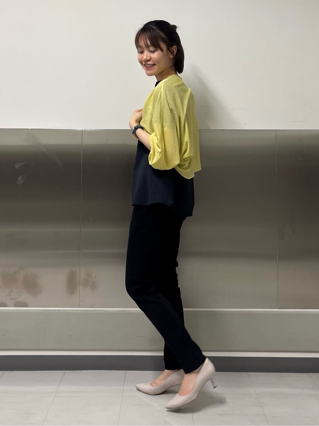 kanaeさんの「INDIVI｜【軽く羽織れる】ボレロカーディガン」を使ったコーディネート