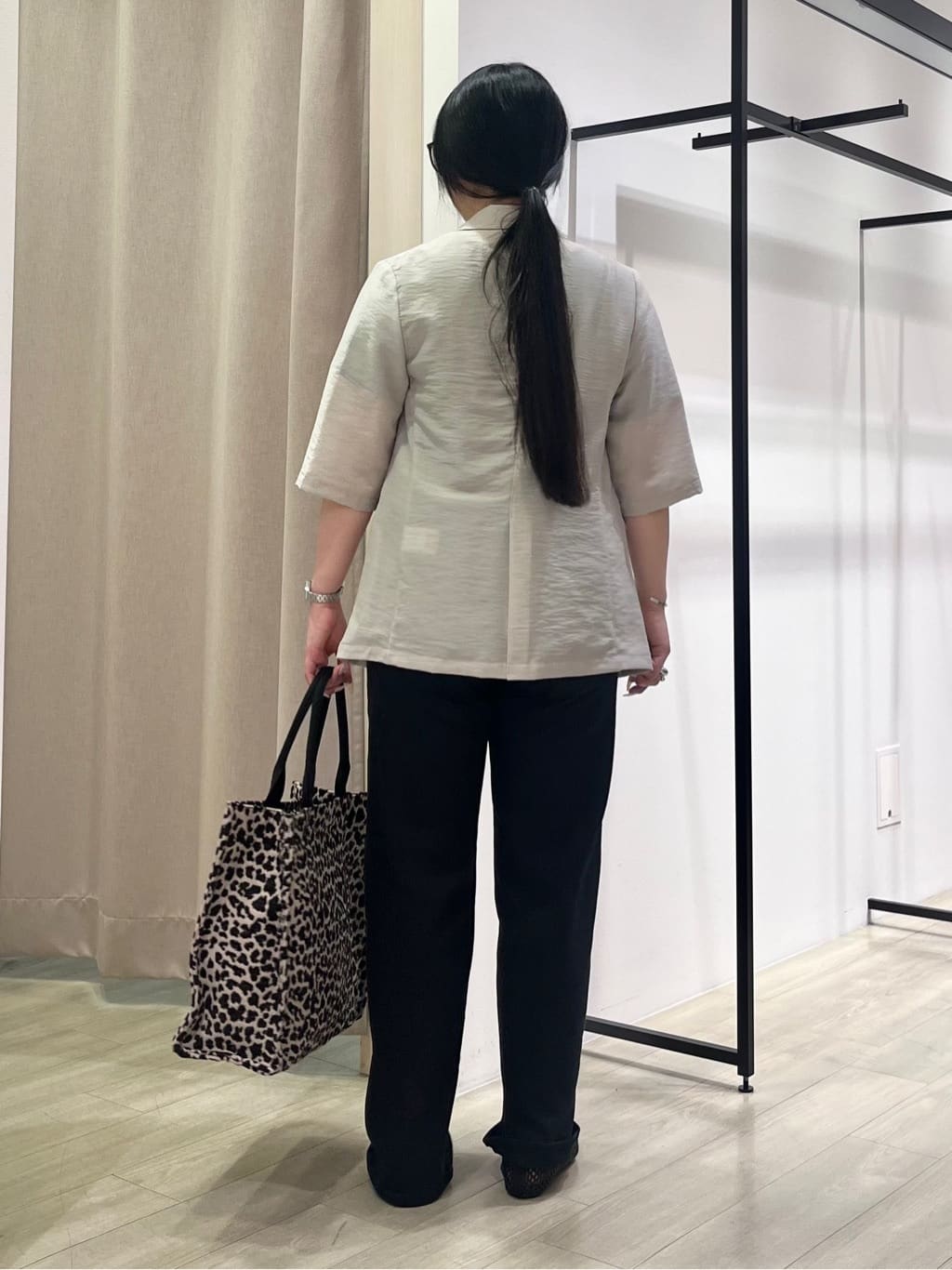 hasuさんの「INDIVI｜ライトダブルジャケット」を使ったコーディネート
