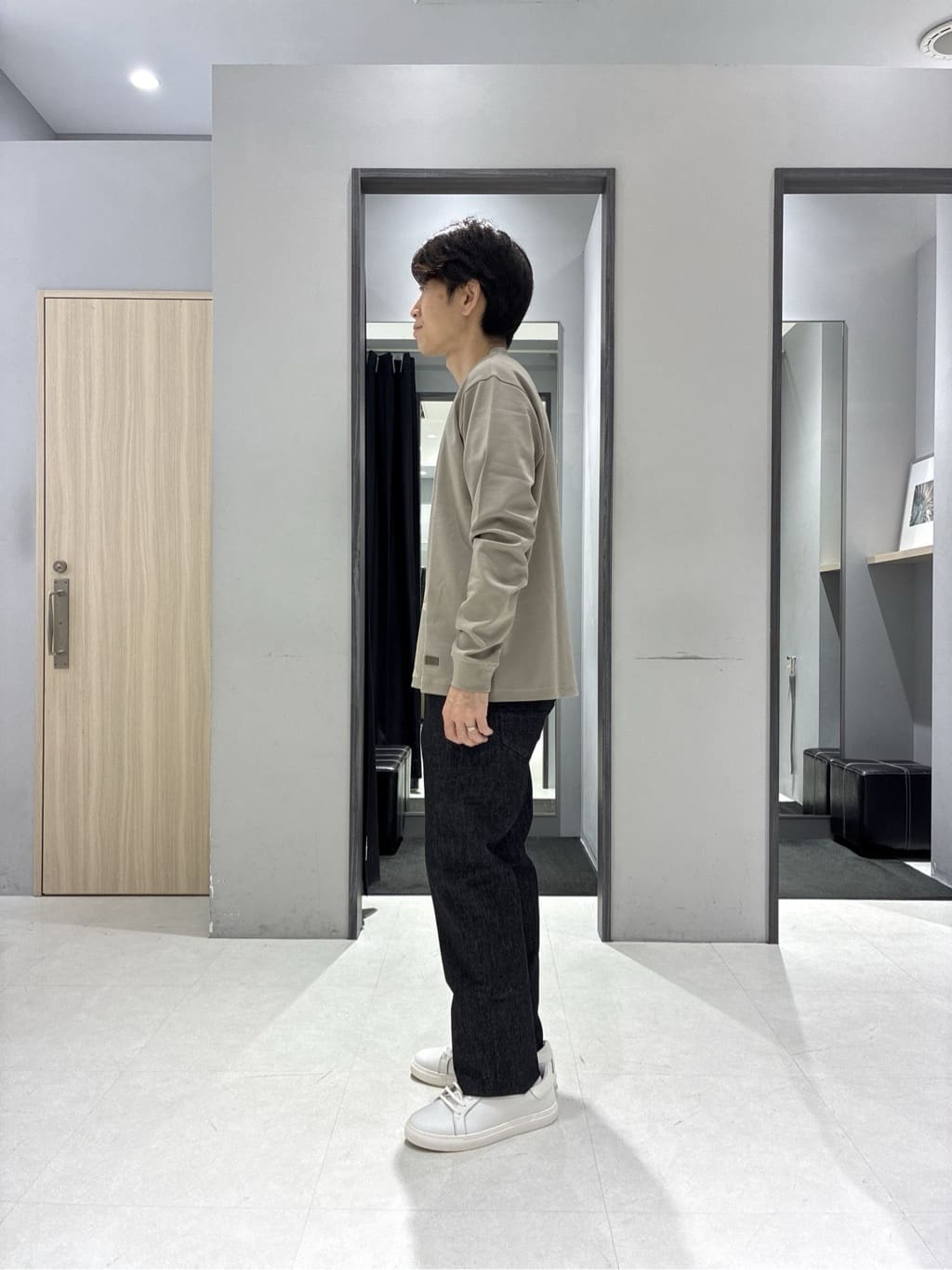 わいずみさんの「TAKEO KIKUCHI｜ストレッチ テーラードＴシャツ」を使ったコーディネート