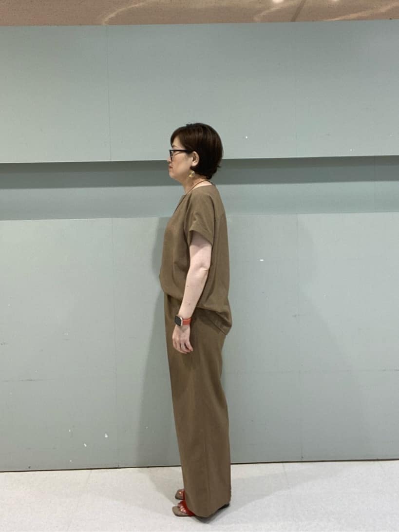 yukaさんの「UNTITLED｜【セットアップ可/はっ水/通勤】リラククール 半袖ブラウス」を使ったコーディネート