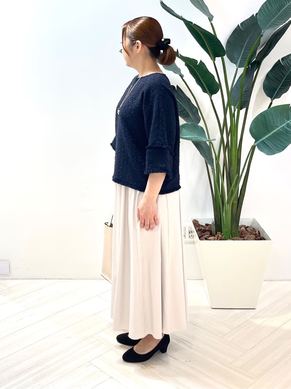 Tomoさんの「UNTITLED｜【きれいめ／体型カバー】ツイードドルマントップス」を使ったコーディネート