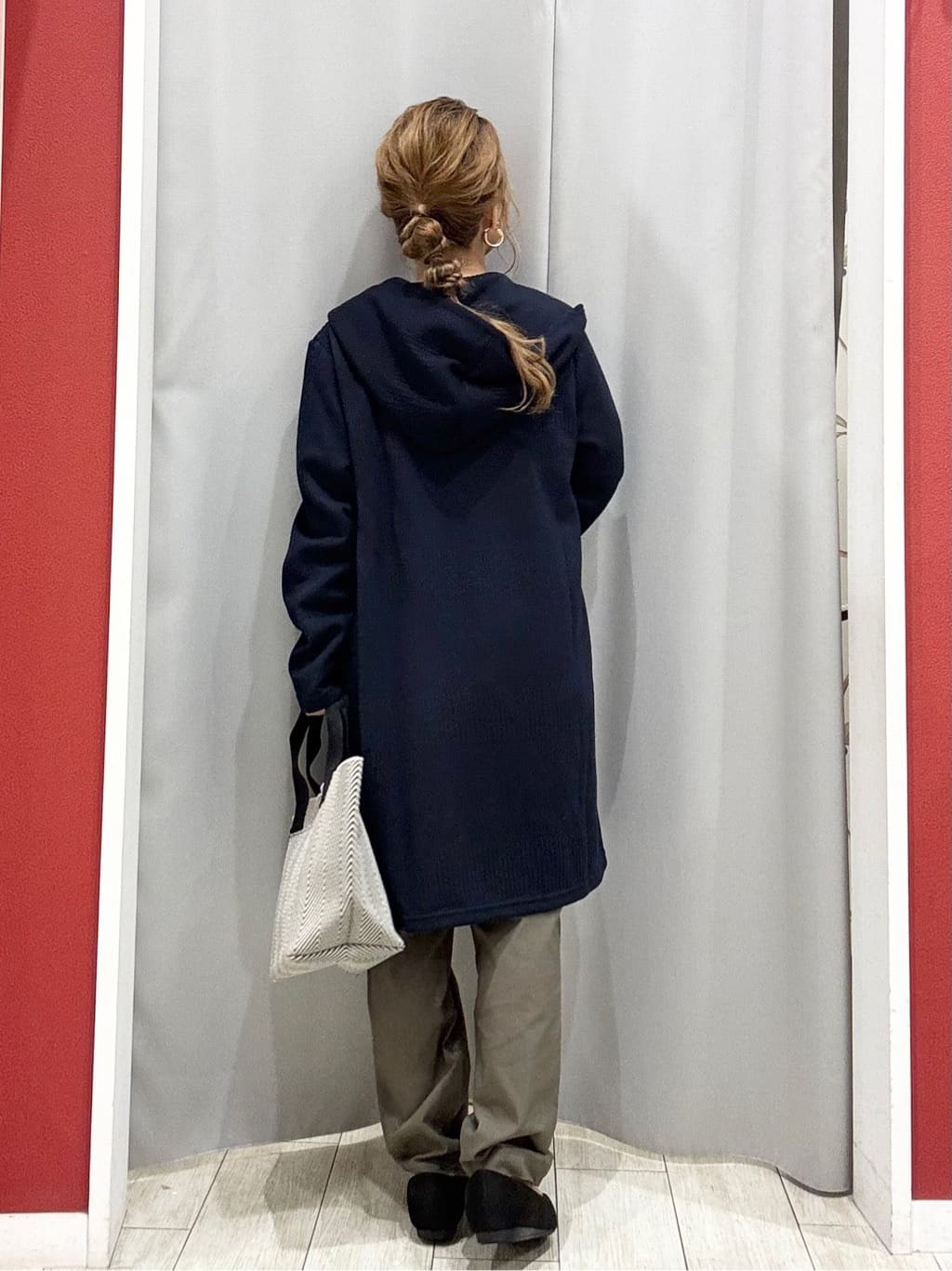 shioさんの「SHOO･LA･RUE｜【洗える】お袖のタックがアクセント インせず着られる さらさらドルマントップス」を使ったコーディネート