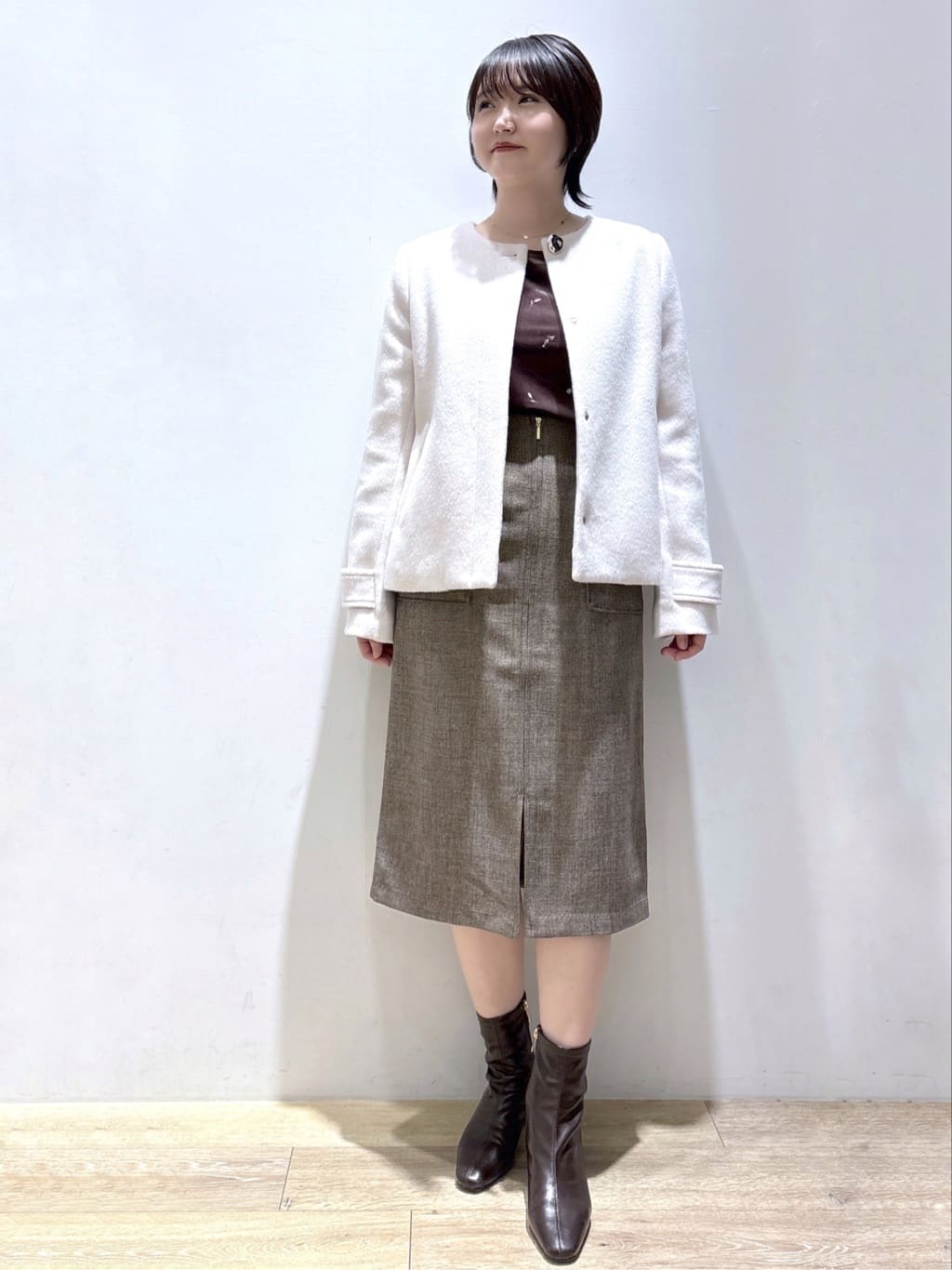 mizukiさんの「index｜バックシャン小花刺繍ベロアトップス【洗濯機OK】」を使ったコーディネート