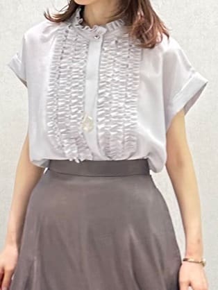 Miwaさんの「UNTITLED｜フープトップネックレス」を使ったコーディネート