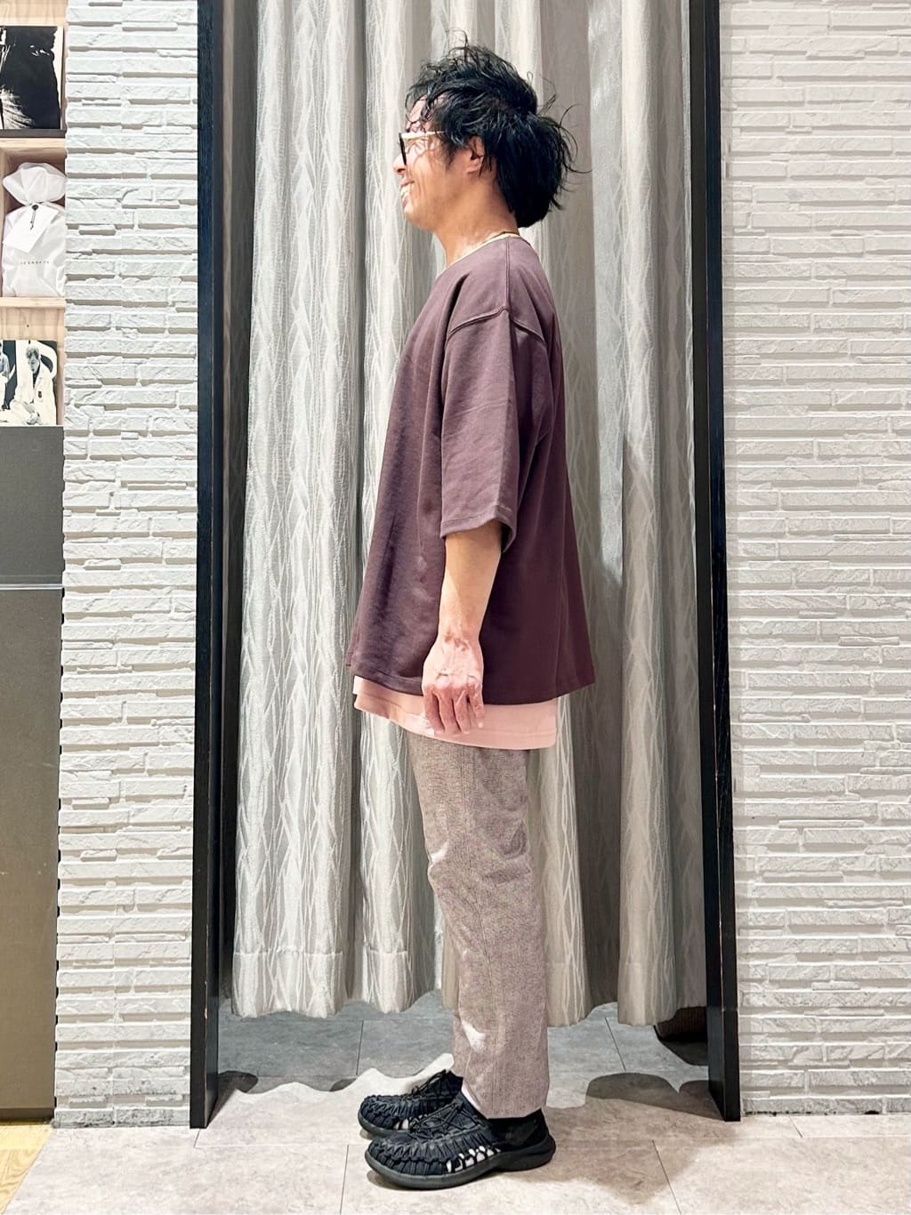 KENJI Iさんの「THE SHOP TK｜スマートムーブメッシュバーズアイイージーパンツ　【軽量/洗濯機OK/セットアップ可】」を使ったコーディネート