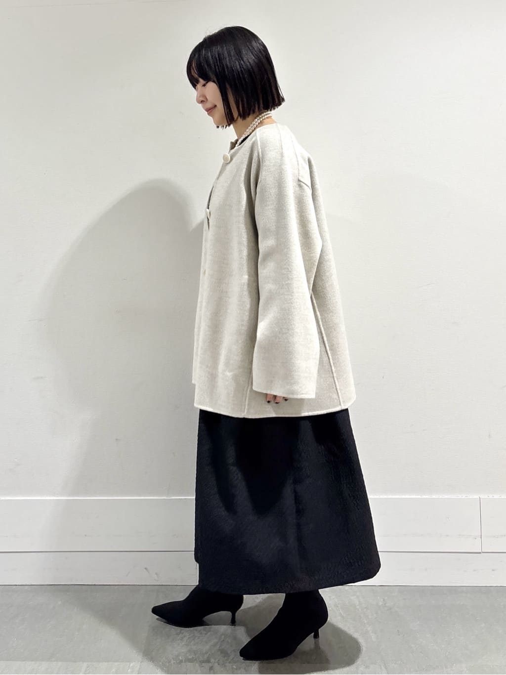 モエカさんの「UNTITLED｜【ミディ丈/軽やか】セミラグランリバー コート」を使ったコーディネート