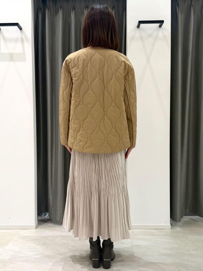 RIOさんの「UNTITLED｜【アンサンブル可/洗える】シルクウールカシミヤ ドルマンスリーブニット」を使ったコーディネート