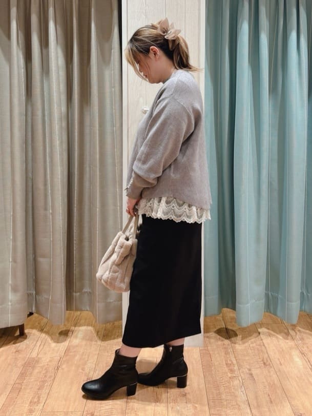 HANAさんの「SHOO･LA･RUE｜裾フリルレイヤードトップス」を使ったコーディネート