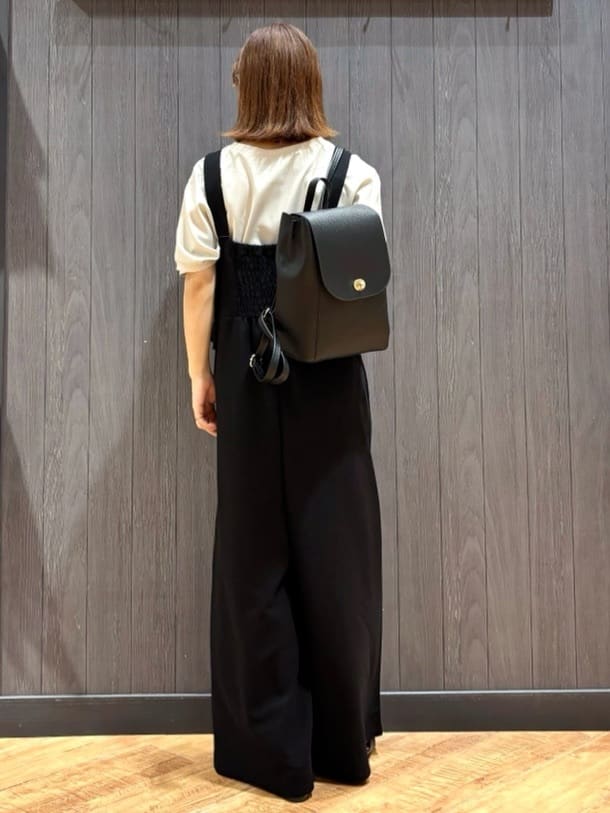 meiさんの「SHOO･LA･RUE｜【ひんやり/洗濯後しわになりにくい】リブ切り替えドルマンブラウス」を使ったコーディネート