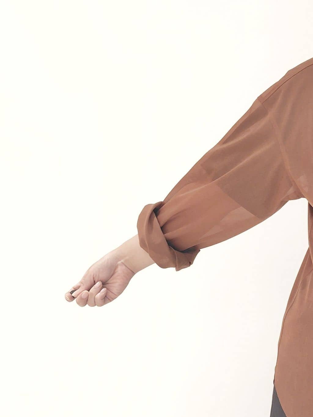 FMさんの「COUP DE CHANCE｜【手洗い可】シアーブラウス」を使ったコーディネート