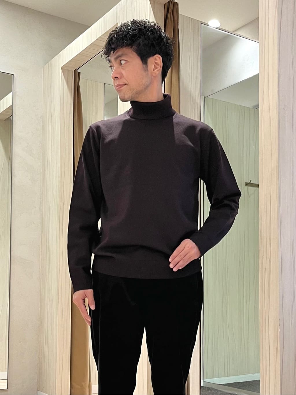 URAさんの「TAKEO KIKUCHI｜【Sサイズ～】ストレッチコーデュロイ ジャケット」を使ったコーディネート