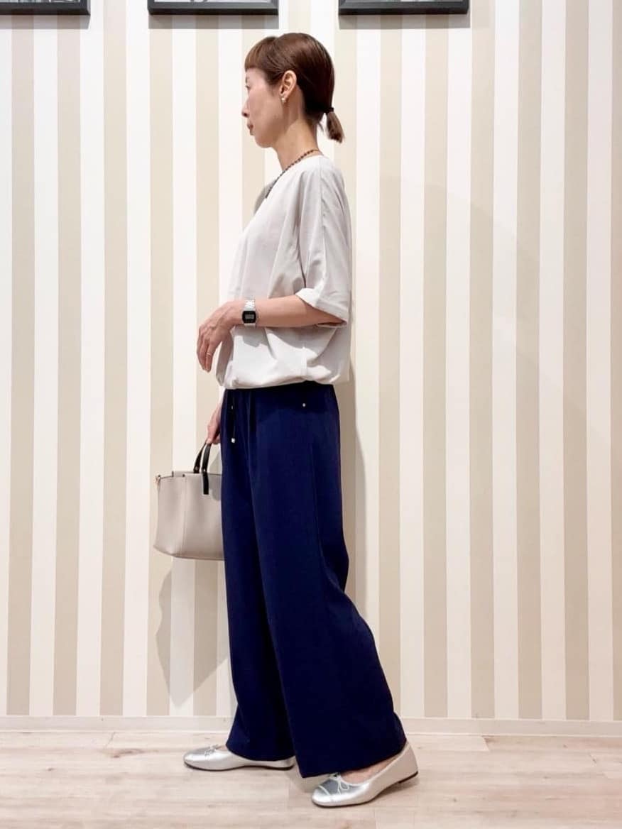 まつこさんの「SHOO･LA･RUE｜【洗濯後しわになりにくい】さらっとタッチの 5分袖ドルマンブラウス」を使ったコーディネート