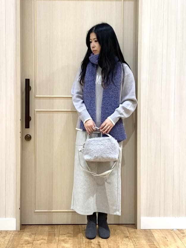 ERIさんの「SHOO･LA･RUE｜起毛ニットブーツ」を使ったコーディネート