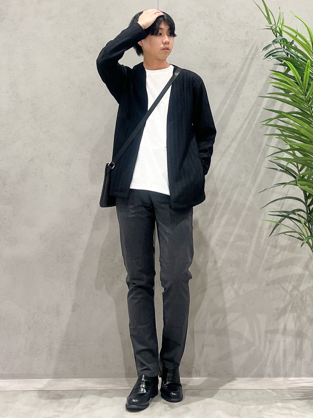 SHI-MAさんの「THE SHOP TK｜【セットでお買い得！！】長袖カーディガン＋半袖Tシャツ　洗濯機OK/吸水速乾(Tシャツのみ)」を使ったコーディネート